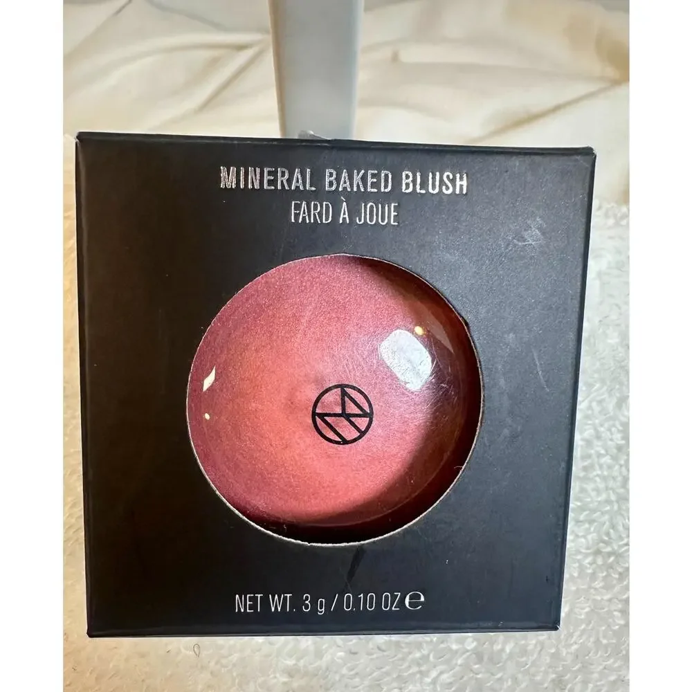 IL MAKIAGE Mineral Baked Blush – Vogue  (BNIB)